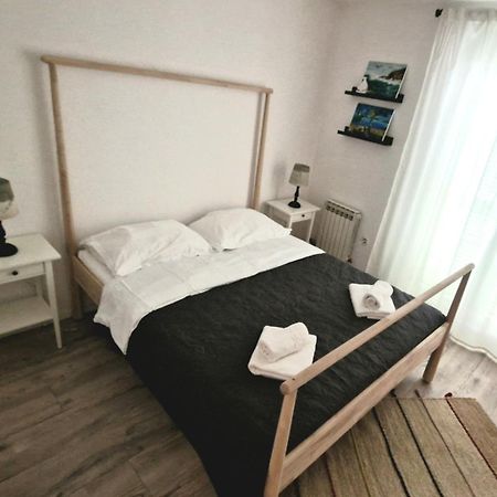 Apartments Lukas 诺维·维诺多尔斯基 外观 照片